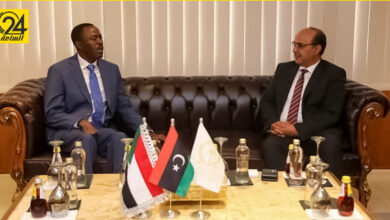 اتفاق مع السودان لإنشاء منطقتين حرتين في بنغازي والكفرة