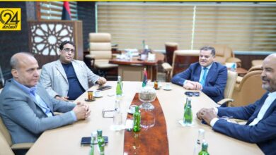 دون الإشارة للانتخابات.. الرئاسي يستعرض مع الدبيبة ملفات الشباب والمرأة والمتقاعدين وكورونا