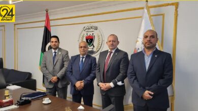 جبريل اشتيوي يستقبل بعثة الصليب الأحمر في ليبيا لبحث التعاون المشترك