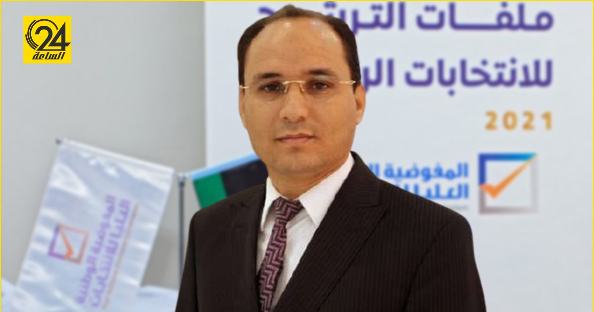 محامي سيف الإسلام يلتقي عماد السائح بمقر مفوضية الانتخابات في طرابلس