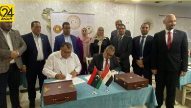 وزارة العمل توقع بروتوكول الربط الالكتروني مع مصر لتنظيم استجلاب العمالة