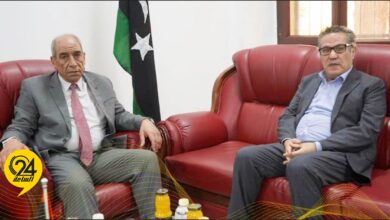«الداخلية» تبحث إجراءات رفع القيود على أموال وممتلكات الليبيين بتونس