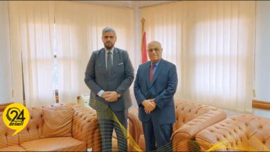 ثابت ونظيره اليمني