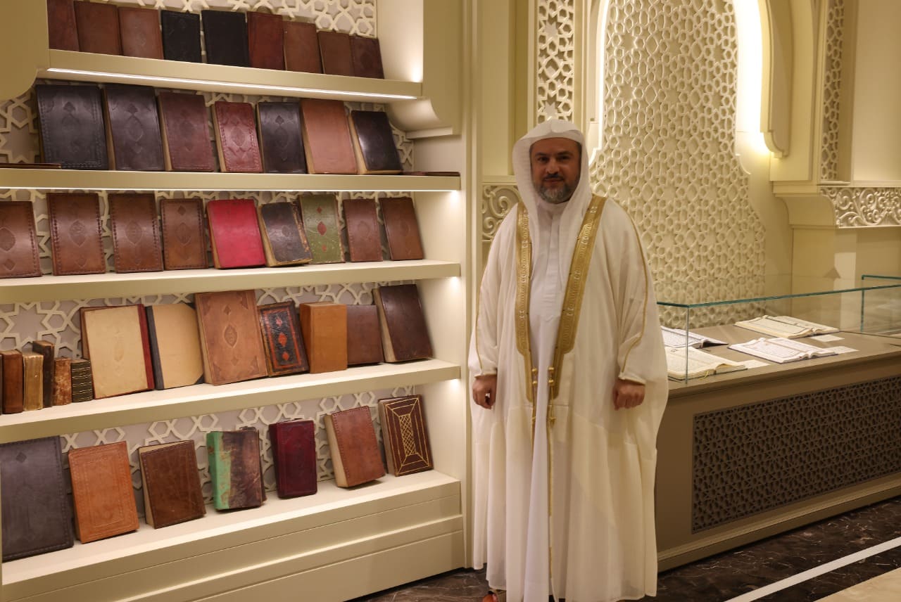 مجمع القرآن الكريم بالشارقة يطلق منصةٍ إلكترونيةٍ لمخطوطاته ومقتنياته الأثرية