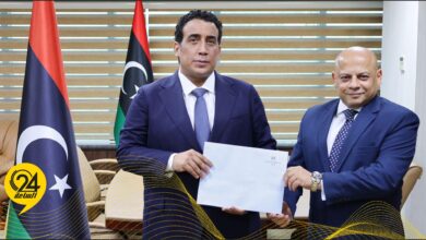 السيسي يوجه دعوة رسمية لـ«المنفي» لحضور «مؤتمر المناخ»
