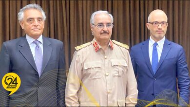 المشير حفتر يلتقي مبعوث إيطاليا الخاص وسفيرها
