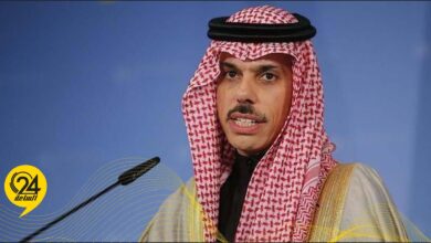 وزير الخارجية السعودي: نطالب بخروج القوات الأجنبية من ليبيا