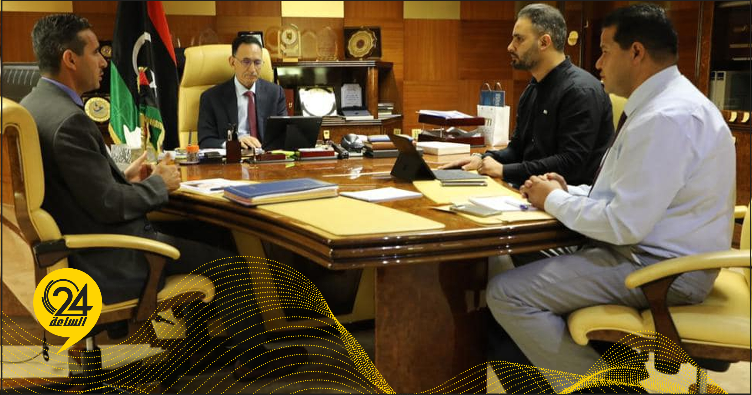 الحويج يتابع تحضيرات إطلاق المنصات الإلكترونية لتنظيم حركة التجارة