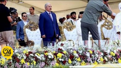 أهالي براك الشاطئ يستقبلون المشير خليفة حفتر بحفاوة عالية