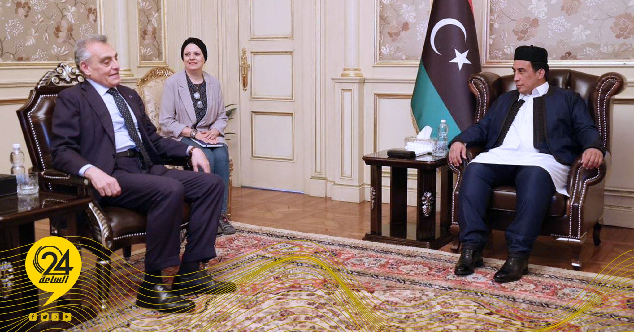 المنفي