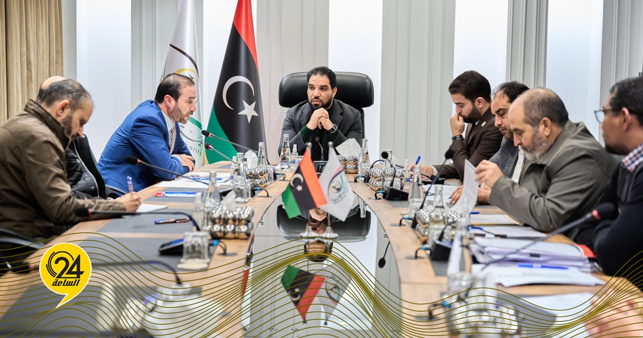 ليبيا – “قادربوه” يناقش ملف الكتاب المدرسي مع مسؤولي مركز المناهج