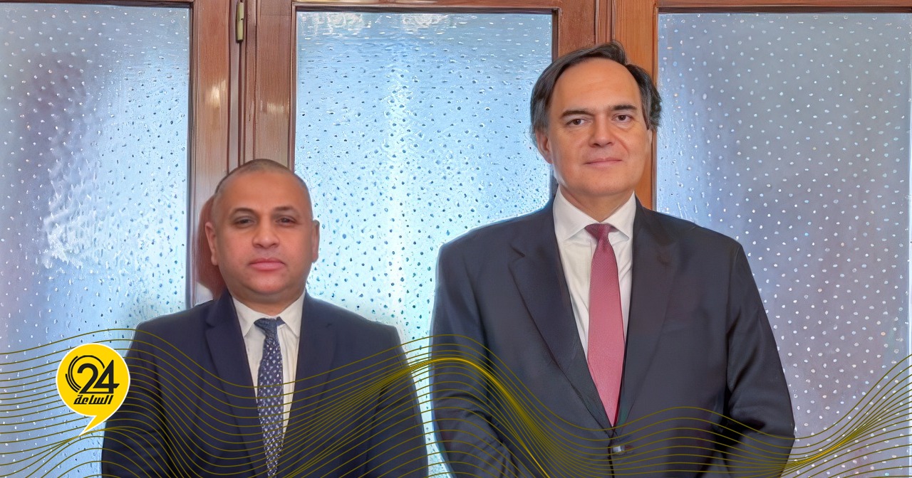 ليبيا – مناقشة إعادة استثمار الأصول الليبية المجمدة مع اليونان