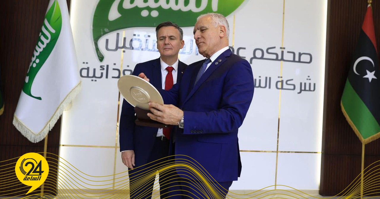 ليبيا – بعد يوم من زيارة السفير الإسباني، السفير الفرنسي يزور مصنع الزبادي الرائد