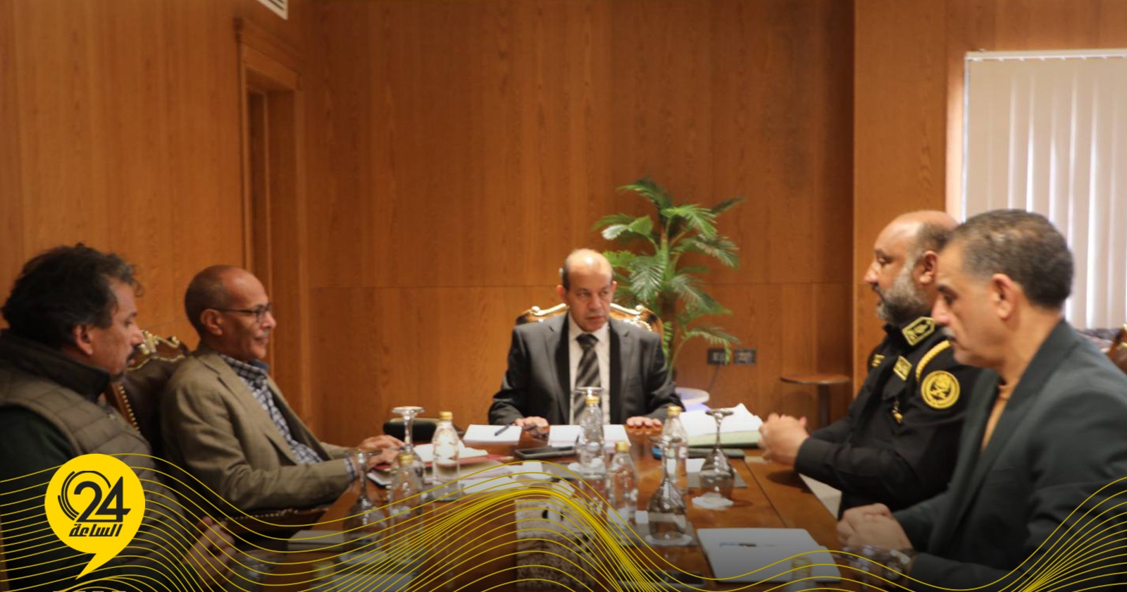 ليبيا – عميد بنغازي يترأس اجتماعا لتعزيز التنسيق وتكثيف الحملات الرقابية في الأسواق