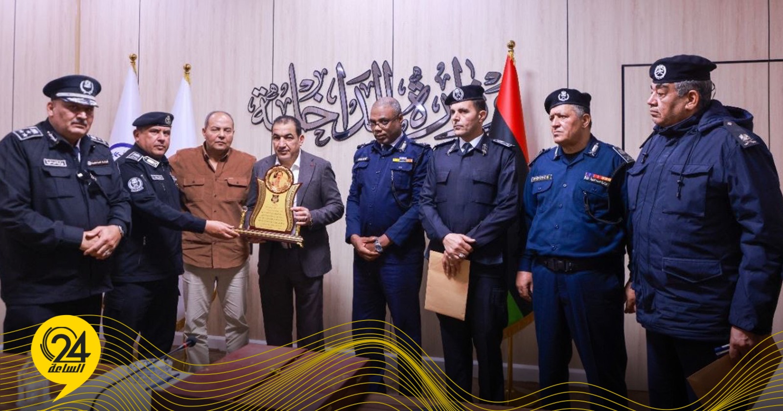 «أبوزريبة» يعقد اجتماعًا أمنيًا لمناقشة الأوضاع الأمنية بالمنطقة الجنوبية