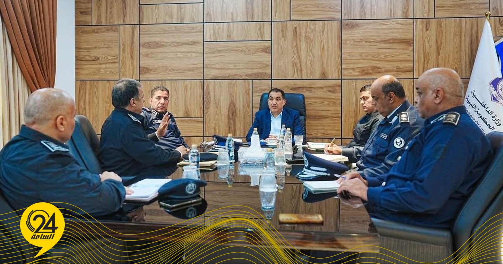 أبوزريبة يعقد اجتماعاً موسعاً لبحث تطوير إجراءات المرور بأحدث التقنيات