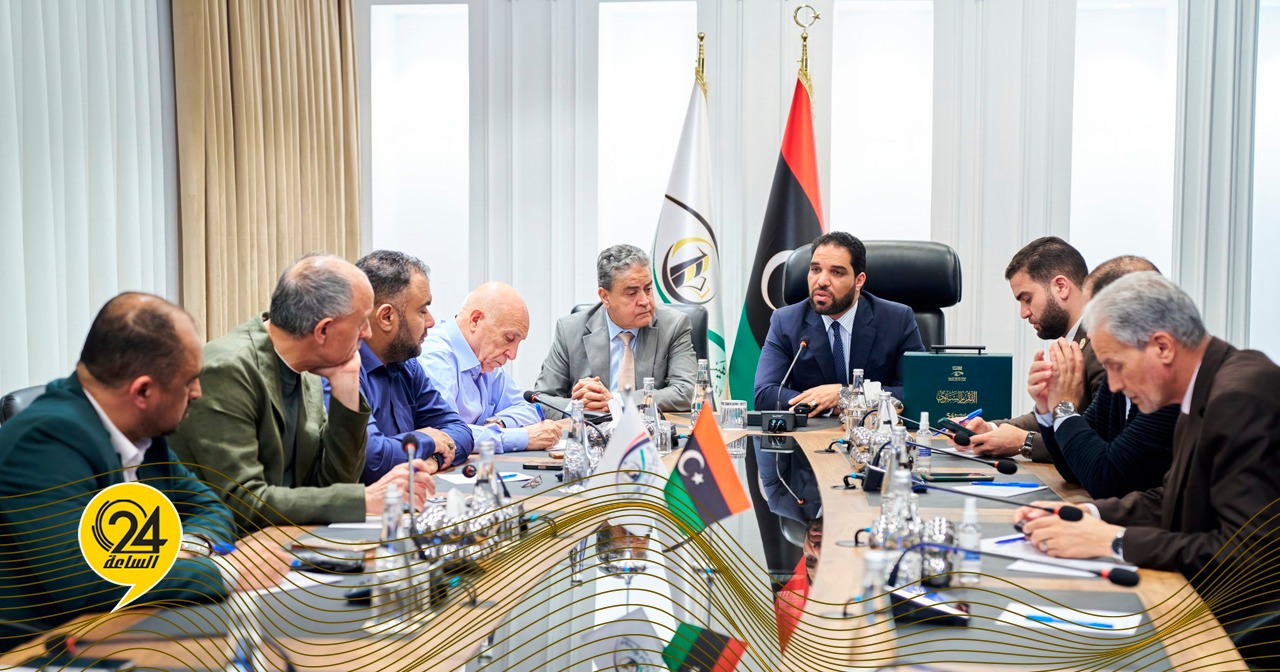 قادربوه وتنتوش يناقشان رفع مستويات الإفصاح والشفافية