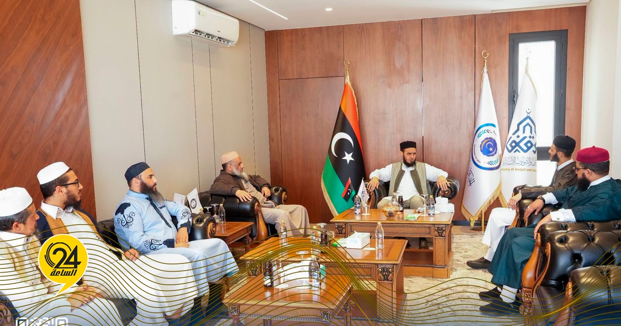 العبيدي يستقبل الفائز بالمركز الثاني في مسابقة الماهر الدولية لحفظ القرآن