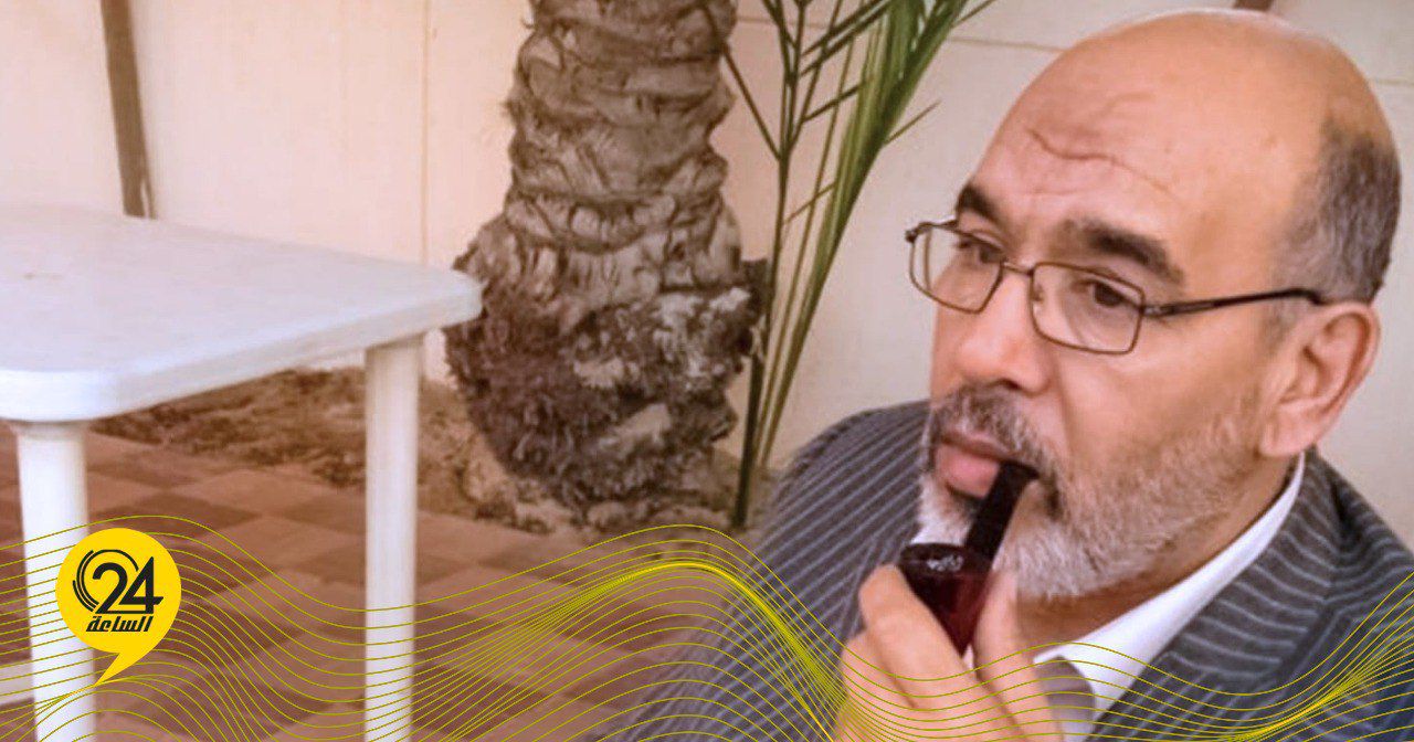 العكروت: تحول الدولار إلى سلعة تباع وتشترى من أسباب انهيار اقتصاد البلاد