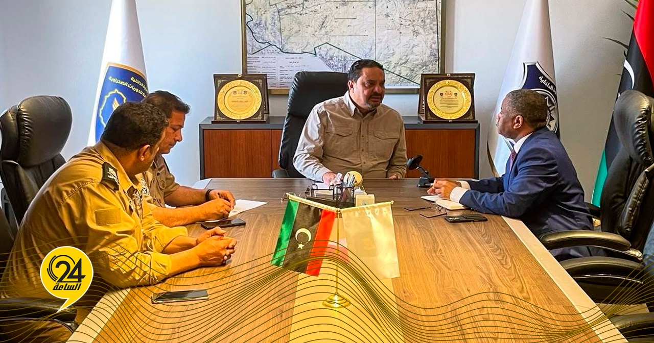 ليبيا – رئيس جهاز مكافحة الهجرة يبحث آليات الترحيل مع القنصل السوداني ليبيا – رئيس جهاز مكافحة الهجرة يبحث آليات الترحيل مع القنصل السوداني