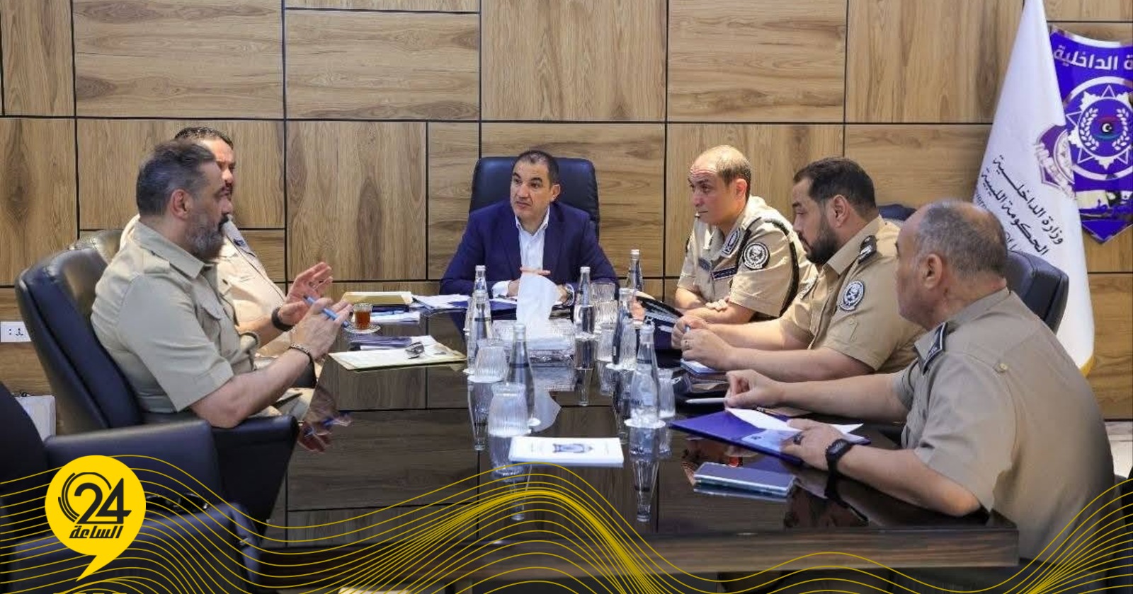 “أبوزريبة” يبحث مع رئيس مكافحة الهجرة تنظيم أوضاع الوافدين و